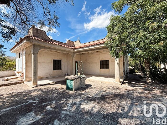 Casa con 9 locali in vendita in Localitãnbsp Montespilato, Francavilla Fontana