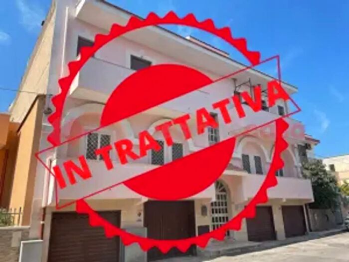 Appartamento quadrilocale in vendita in Via Toma, Pulsano