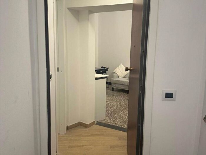 Appartamento trilocale in affitto in Piazza Donato Colombo, San Vincenzo, Genova