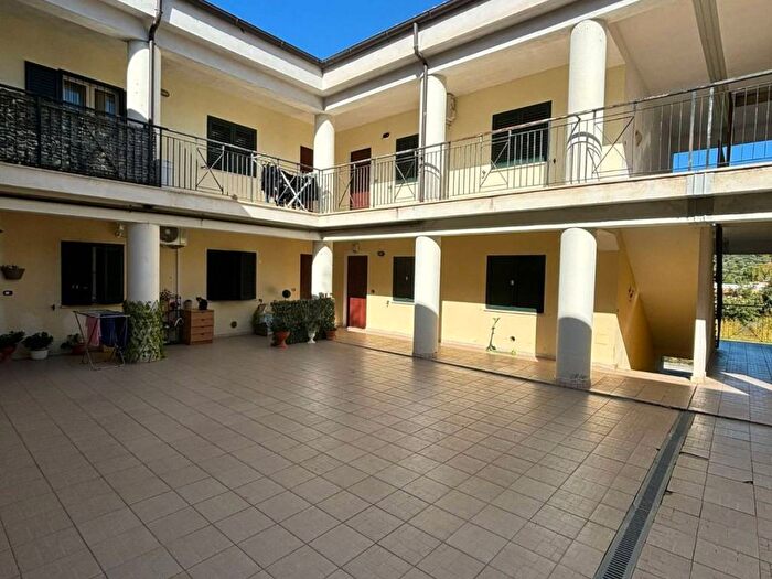 Appartamento trilocale in affitto in Contrada Santo Stefano, Santo Stefano, Rende