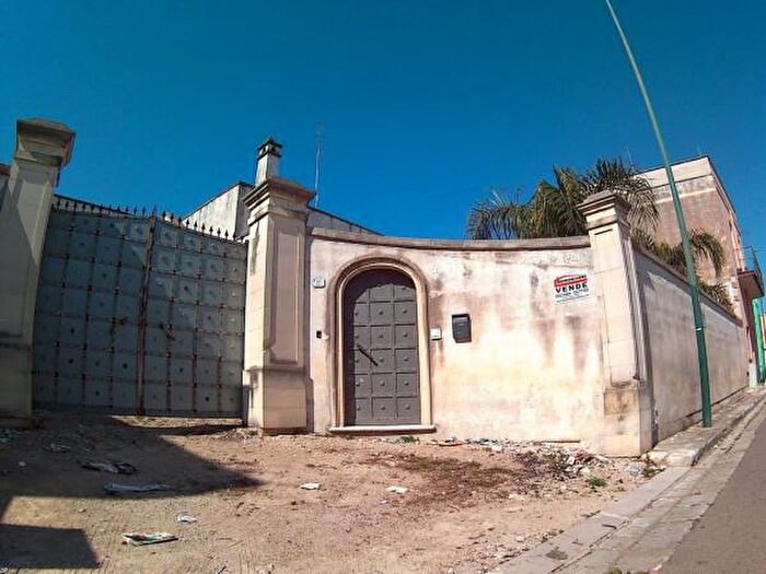 Casa con 6 locali in vendita in Via Sigillo, Guagnano