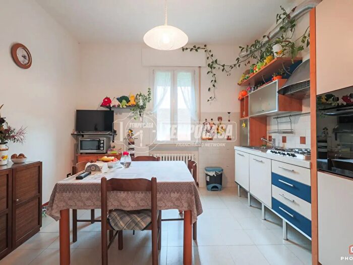 Appartamento quadrilocale in vendita in Via San Lorenzo in Cesarea, Ravenna