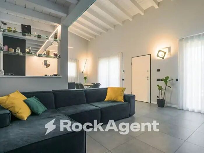 Casa quadrilocale in vendita in Via San Carlo, Cologno Al Serio