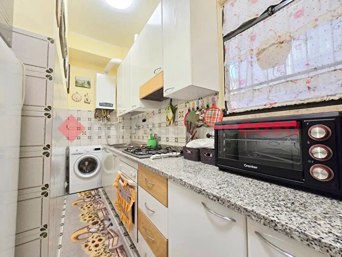 Appartamento quadrilocale in vendita in Via Martitri delle Fosse Reatine, Rieti