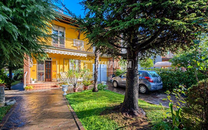 Casa quadrilocale in vendita in Via a Costa, Savignano Sul Panaro