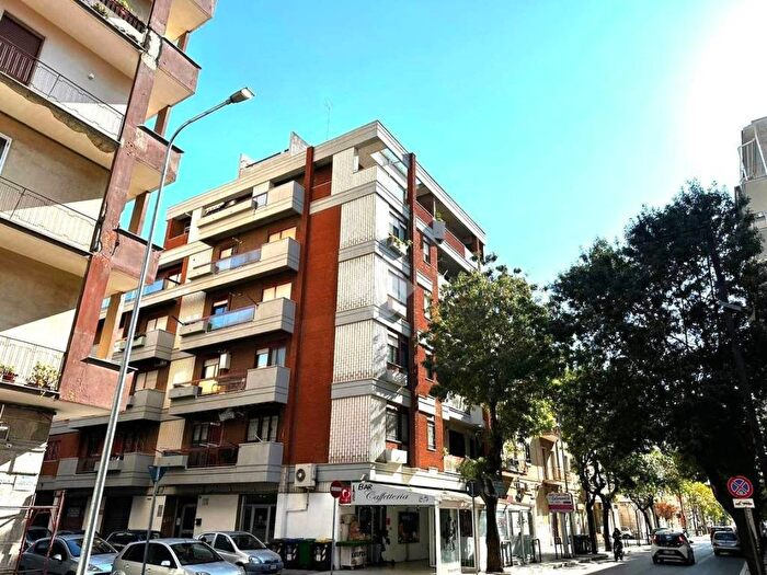 Appartamento trilocale in affitto in Via Dogali, Quartieri Settecenteschi, Foggia