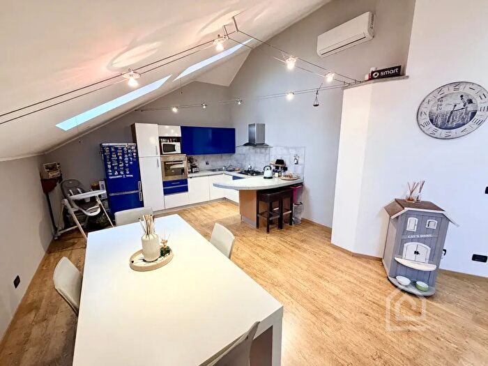 Appartamento quadrilocale in vendita in Via Nino Costa, Chivasso