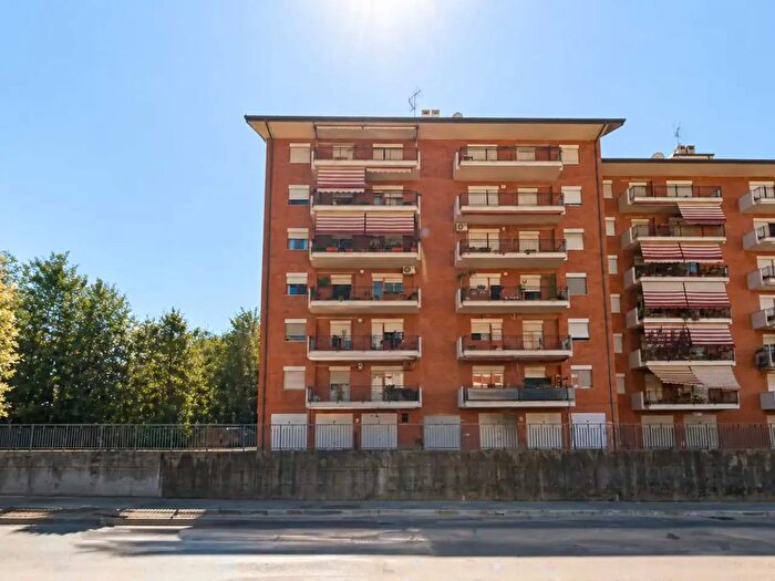Appartamento con 7 locali in vendita in Corso Lazio, Frosinone