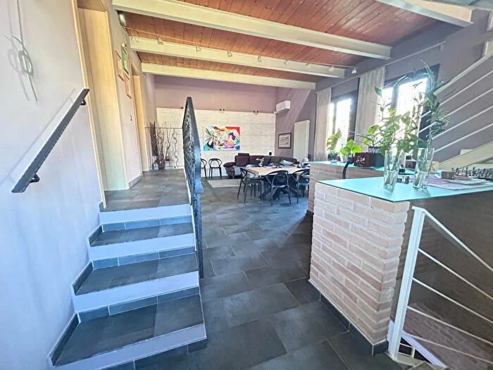 Appartamento quadrilocale in vendita in Via Bacchi, Brescello