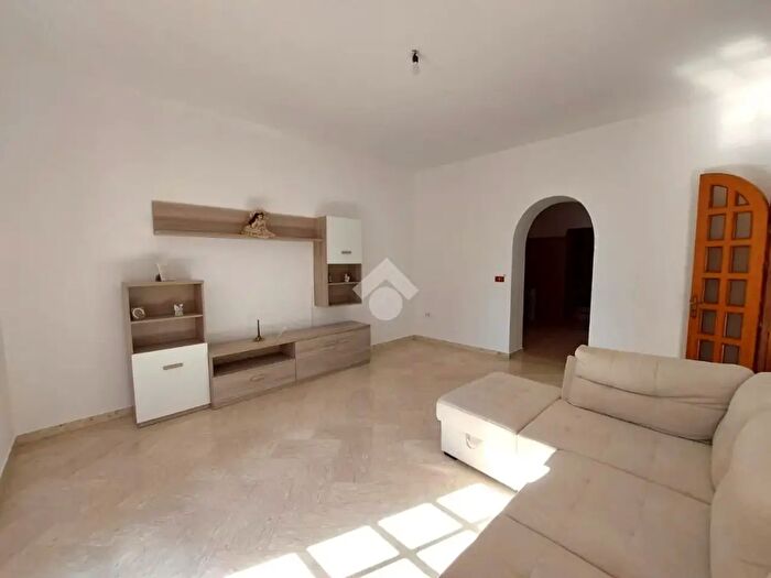 Casa quadrilocale in vendita in Via Dante Alighieri, Carovigno