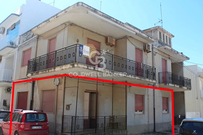 Appartamento con 5 locali in vendita in Via Carbonia, Scicli