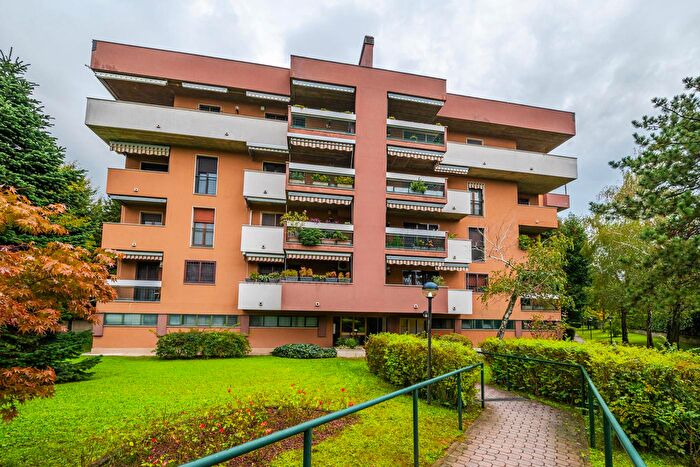 Appartamento bilocale in vendita in Via Indipendenza, Buccinasco