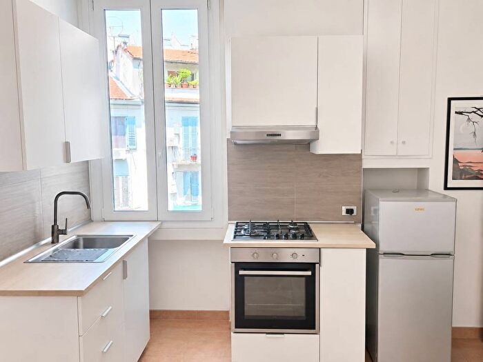 Appartamento bilocale in affitto in Via Bartolomeo Eustachi, Morgagni, Milano