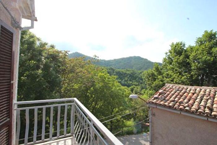 Appartamento con 5 locali in vendita in Serra SantAbbondio