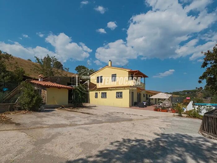 Appartamento con 6 locali in vendita in Strada del Casalino, Campagnano Di Roma
