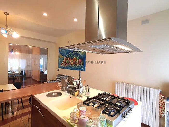 Appartamento con 5 locali in vendita in Via Fabio Filzi, Ascoli Piceno