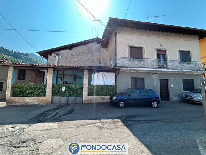 Appartamento quadrilocale in vendita in Via Regina Elena, Provaglio D'Iseo