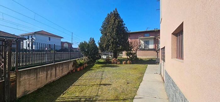 Case in Vendita e in Affitto - 2