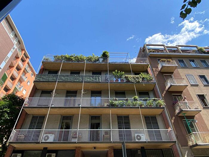 Appartamento bilocale in affitto in Via Meloria, Monte Rosa Lotto, Milano
