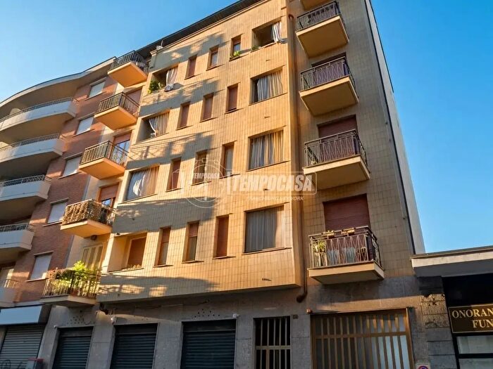 Appartamento trilocale in vendita in Via Nicomede Bianchi, Torino