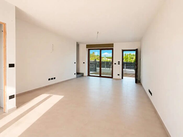 Casa con 6 locali in vendita in Via Val della Torre, Caselette