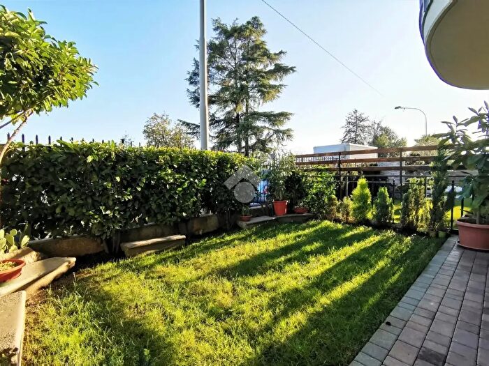 Appartamento bilocale in vendita in Via Enrico Napoleone Bassani, Ponte San Pietro