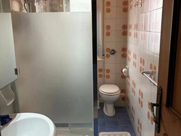 Appartamento con 5 locali in affitto in Via Ludovico Ariosto, Palermo