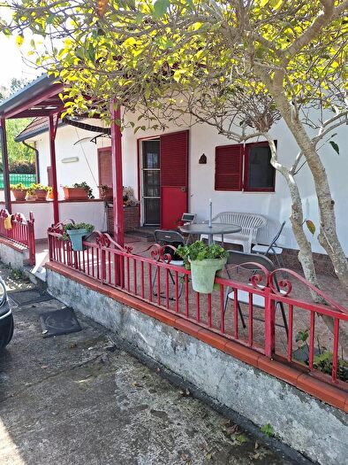 Casa trilocale in vendita in Via IX Traversa Mascali, Mascali