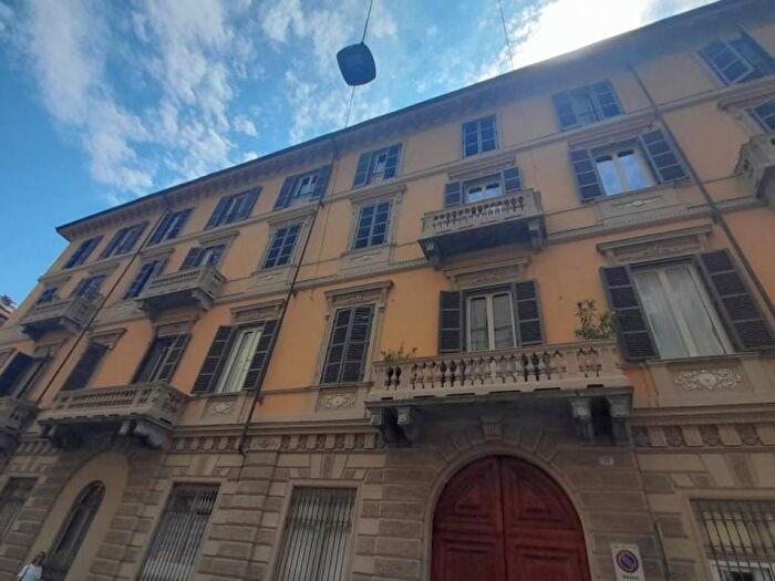Appartamento trilocale in affitto in Vanchiglia, Torino