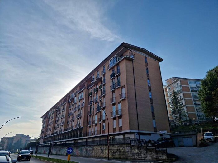 Appartamento trilocale in affitto in Via Giovanni Pascoli, Vazzieri, Campobasso