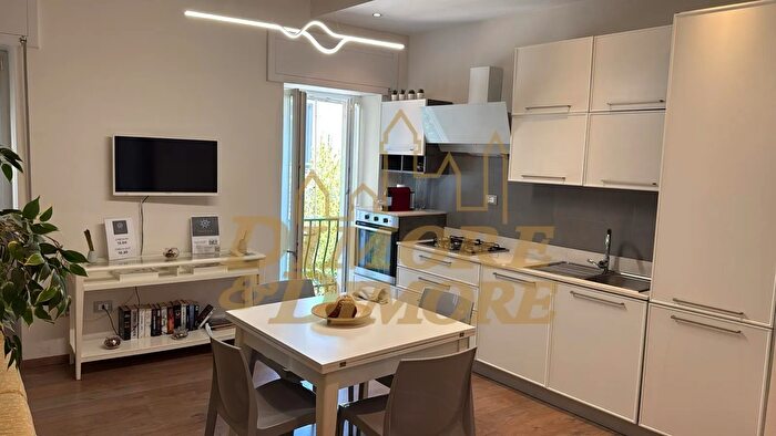 Appartamento trilocale in vendita in Verbania