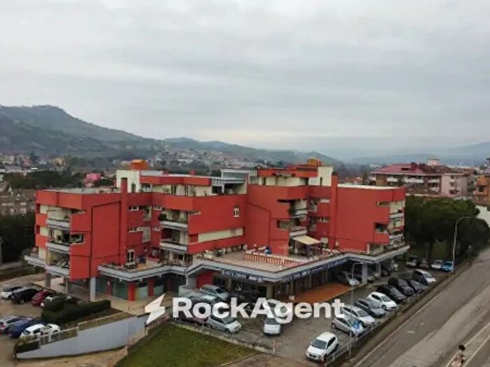Appartamento con 5 locali in vendita in Via Nazionale, Bellante