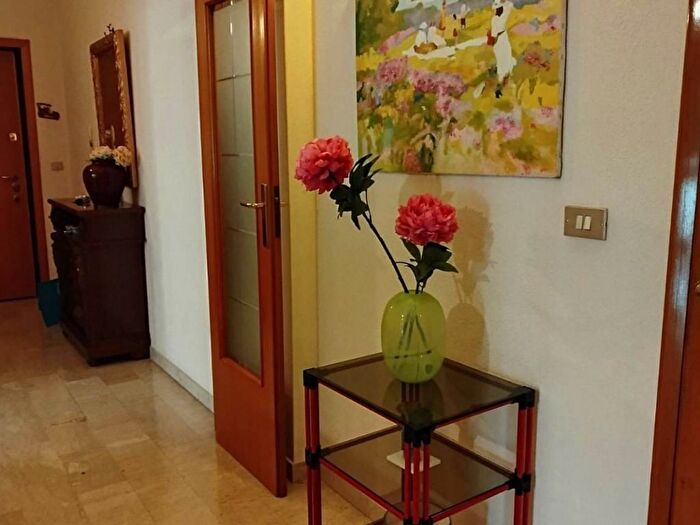 Appartamento quadrilocale in affitto in Viale Magna Grecia, Solito Corvisea, Taranto