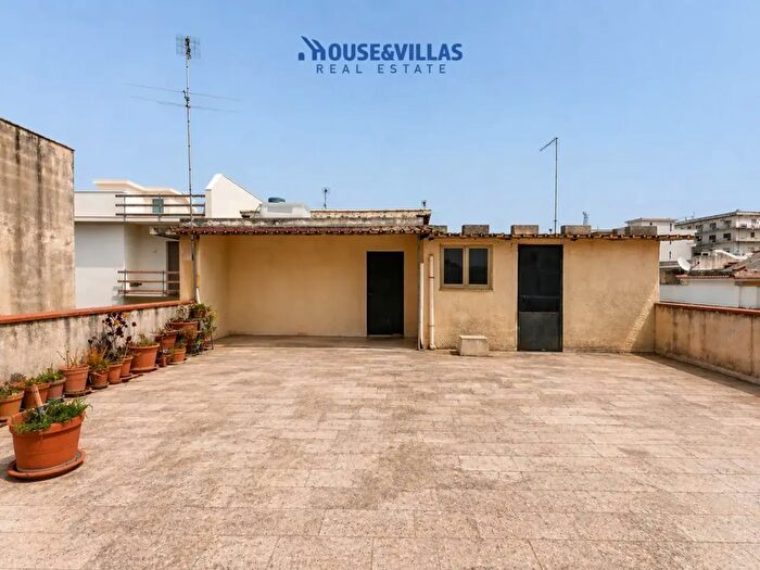 Appartamento trilocale in vendita in Via Giovanni Giolitti, Noto