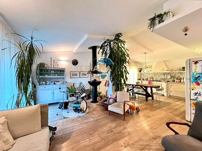 Appartamento quadrilocale in vendita in Via Provinciale, Albino