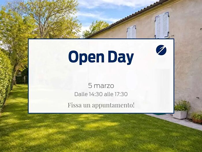 Casa con 6 locali in vendita in Via Le Parti, Monte San Vito