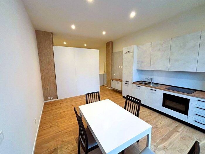 Appartamento monolocale in affitto in Viale Certosa, Musocco, Milano