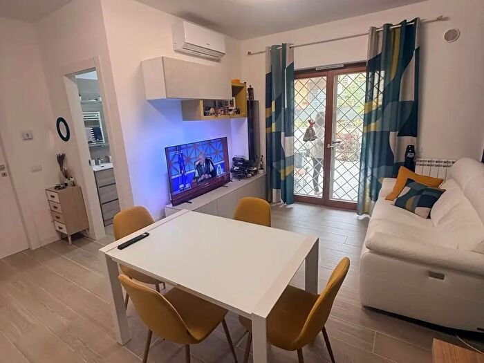 Appartamento bilocale in vendita in Via della Riserva di Livia, Roma