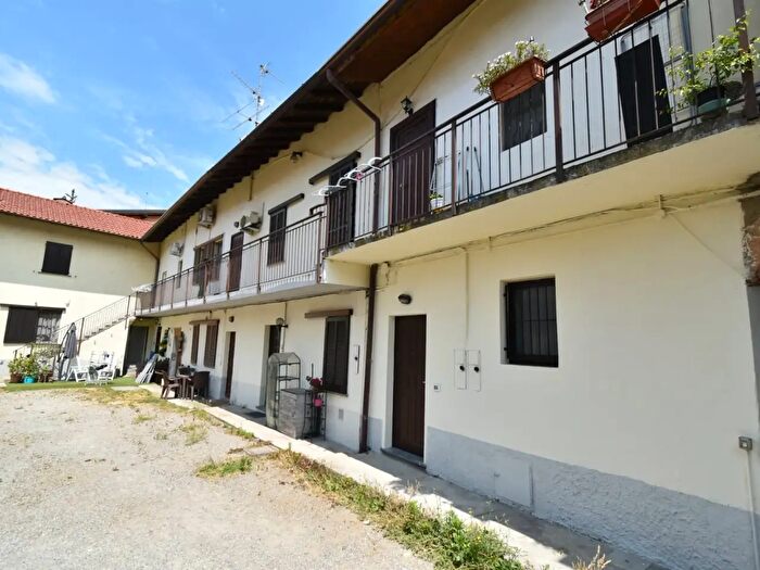 Appartamento monolocale in vendita in Via Roma, Aicurzio