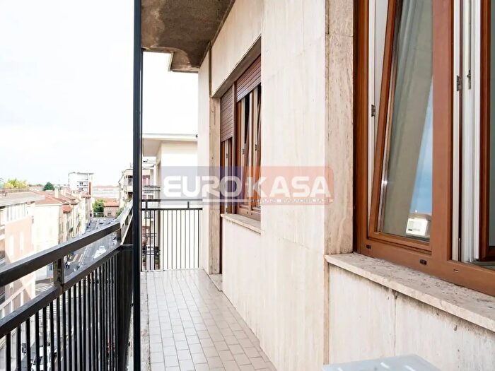 Appartamento trilocale in vendita in Via Martiri di Cefalonia, Bergamo