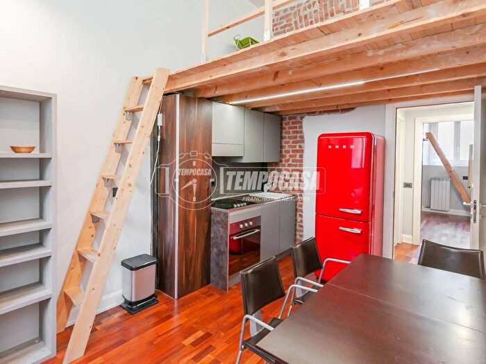 Appartamento bilocale in affitto in Via Giuseppe Guerzoni, Dergano, Milano