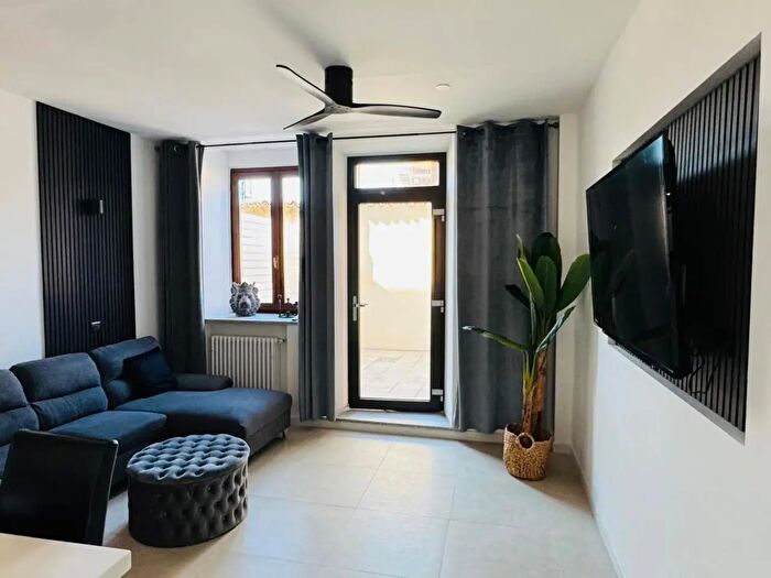 Appartamento quadrilocale in vendita in Via XX Settembre, Arona
