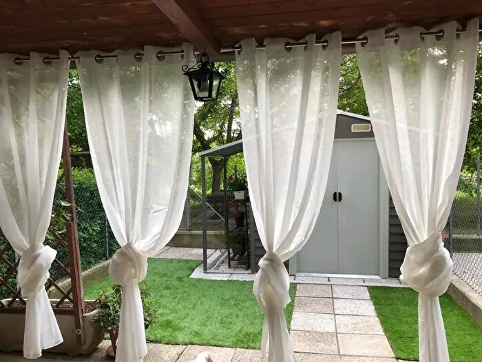 Casa quadrilocale in vendita in Roncofreddo