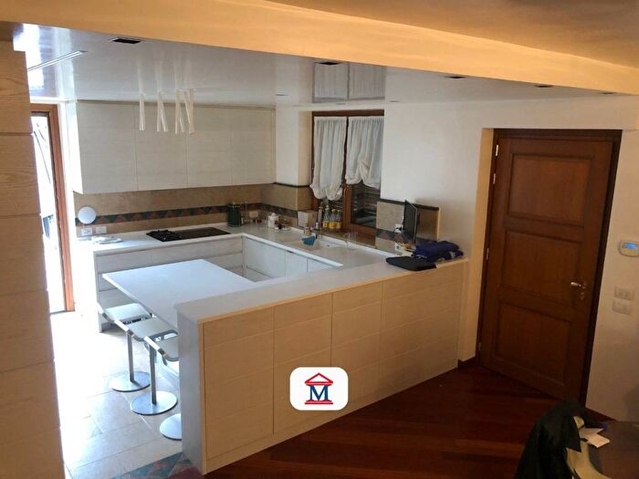 Casa con 5 locali in affitto in Redona, Bergamo