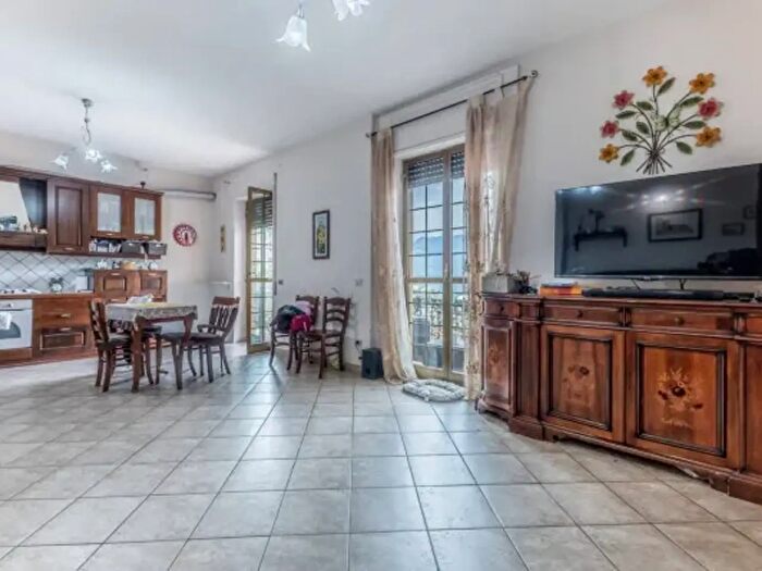 Appartamento con 5 locali in vendita in Viale San Rocco, Maenza