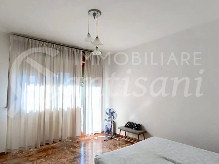 Appartamento trilocale in vendita in Via Don Lorenzo Perosi, Firenze