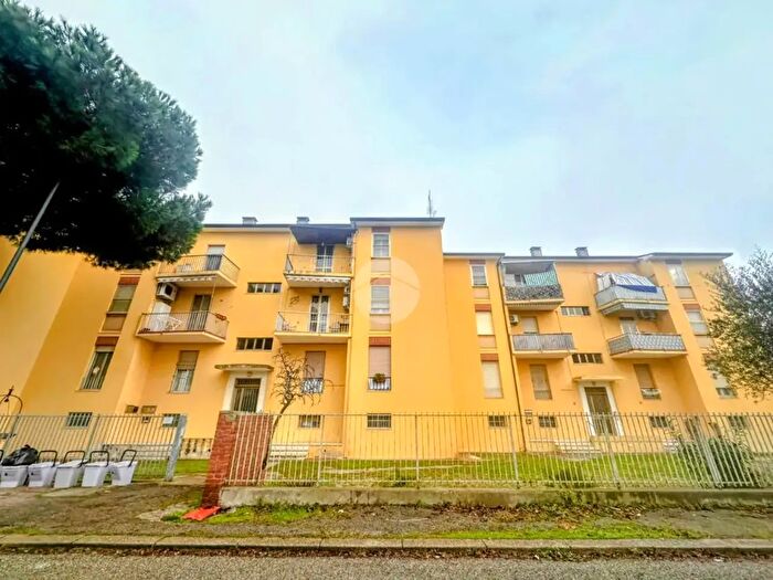 Appartamento trilocale in vendita in Viale Ciro Menotti, Ravenna