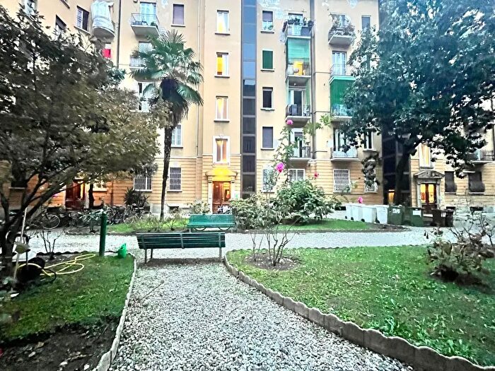Appartamento monolocale in affitto in Via Ampere, Milano