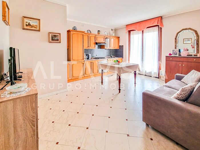 Appartamento bilocale in vendita in Via Mons Bertoli, Lumezzane