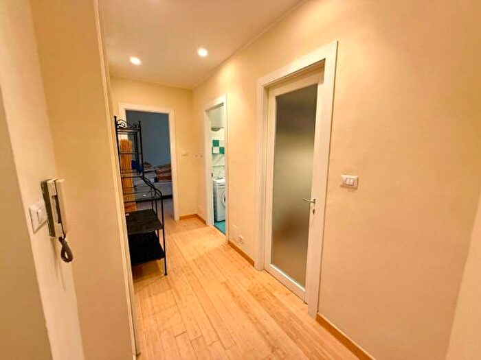 Appartamento trilocale in affitto in Via Elba, Torino